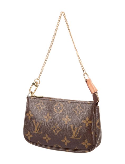 louis vuitton mini pochette accessoires.